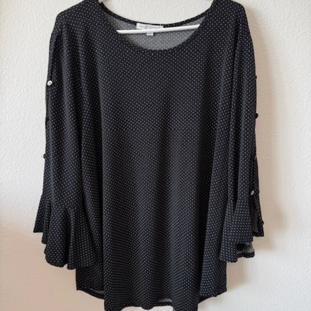 Women's black bell-sleeved top